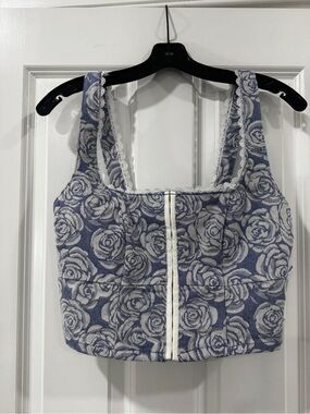 Avec Les Filles Blue and White Rose Jacquard Crop Top